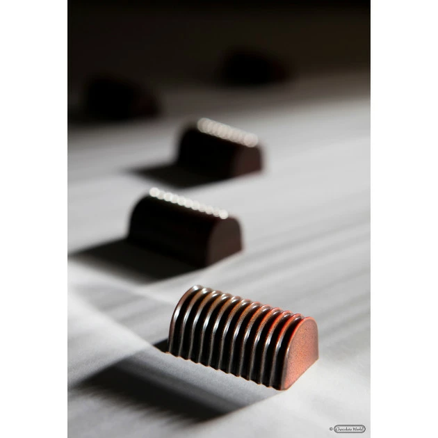 Moule Chocolat Bûche Plissée 35,5 mm (x24) Chocolate World 4 Moule Chocolat Bûche Plissée 35,5 mm (x24) Chocolate World – Image 2