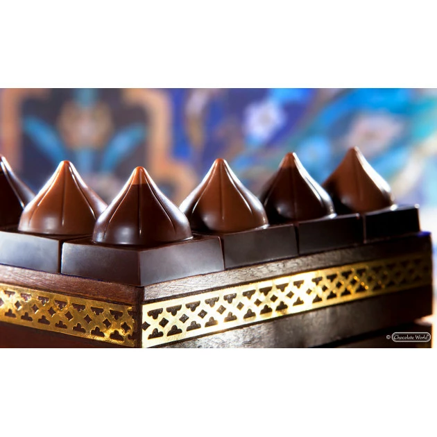Moule Chocolat Cube avec Dôme Oriental Oriental 26mm (x24) Moule Chocolat Cube avec Dôme Oriental Oriental 26mm (x24) -Pavoni Shop moule chocolat cube avec dome oriental oriental 26mm x24 1