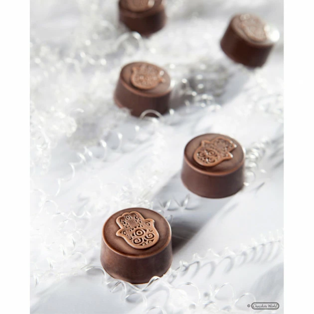 Moule Chocolat Main de Fatma (x21) Chocolate World Moule Chocolat Main de Fatma (x21) Chocolate World -Pavoni Shop moule chocolat main de fatma x21 chocolate world 1